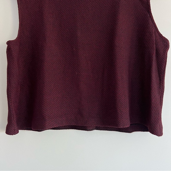 ST. JOHN x Marie Gray Burgundy Black Knit Cropped Mock Neck Sleeveless Top Sz L - Picture 3 of 15